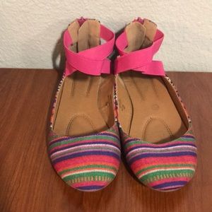 BellaMarie multifabric sandals Sz 7.5